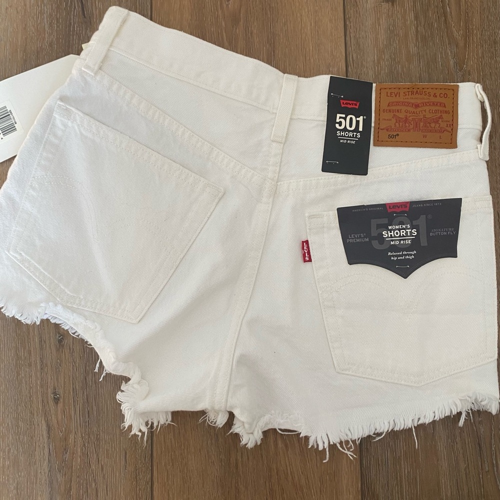 LEVI STRAUSS High Rise Shorts - Picture 2 of 5